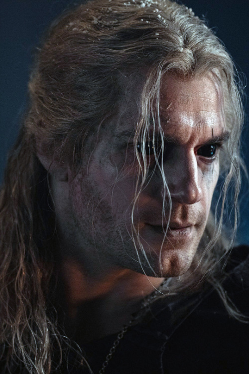 henrycavilledits:HENRY CAVILL as Geralt of RiviaNew from The Witcher Season 2