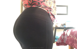 xo-amore:  Got new yoga pants. I think they compliment my butt nicely. 