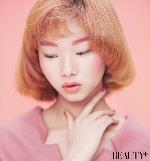 ambienthypnosis:  cleansingcreams:  Bae Yoon Young for Beauty+  @feeblyy