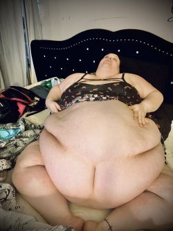 hazeleyesbbw:cavscoutt:Now this hot beauty is definitely hit the pages of SSBBW glory. She is one hot and very beautiful SSBBW. I’d like to find out check her out on her pages@ JLoves333Goalsssss🥵