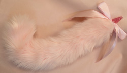 Kittymcsquirts:  Kittensplaypenshop:  18” Pink Fully Poseable Cat Tail, With Detachable