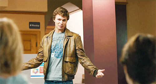 superwholock1221:  She’s wearing Agustus’ shirt when they first met :’( 