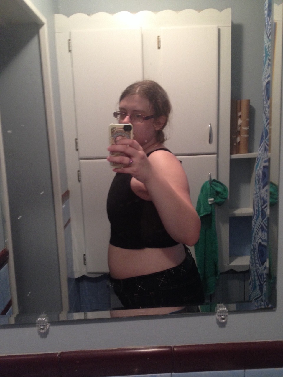 mintyfreshkid2:  yandereplane29:  Guess who got their first binder today and feels