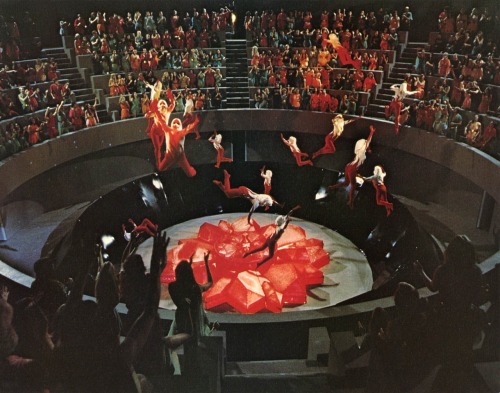 boomerstarkiller67:  Logan’s Run (1976)
