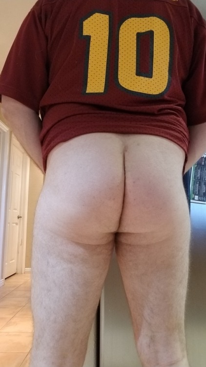 jaxon178: Just a few pictures while I was getting ready for the big rivalry game