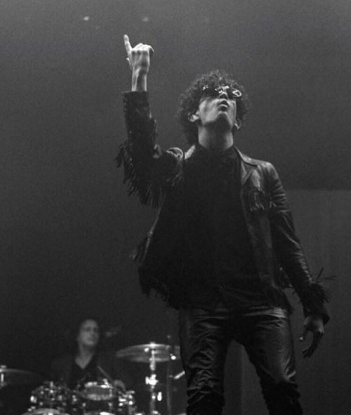 THE 1975