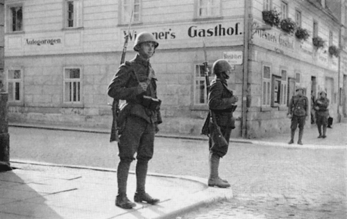 Czechoslovak soldiers on patrol in Krásná Lípa (September 1938).  Due to unrest fomented by Sudeten 