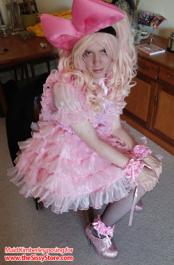 cuckoldtiffany:  sissified-pink:  Maid Kimberley  sooo pretty! My dream look… a sissified doll 