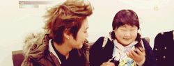 seunfho-deactivated20150314:   Seungho’s reaction when MC kissed his childhood photo  