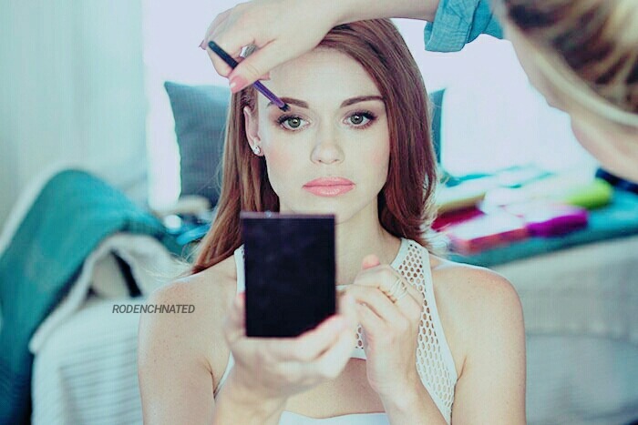 rodenchanted:  Getting ready for the VMAs {2014}