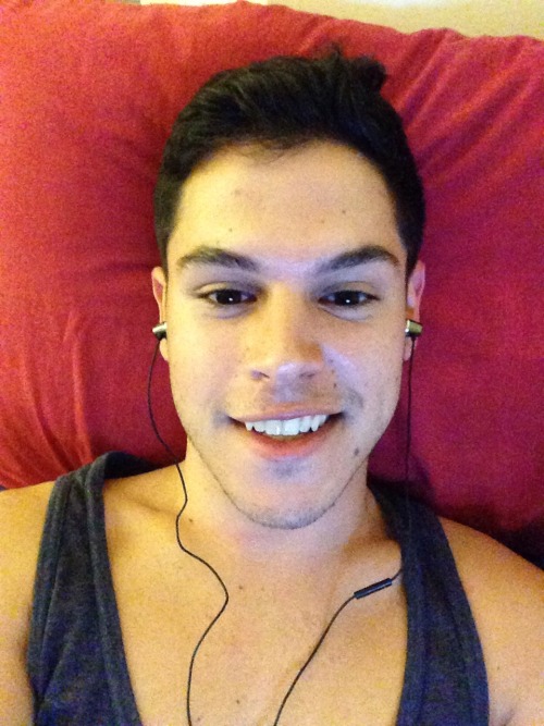 bareback-cuntessa:In light of my good mood here’s a shameless selfie of me smiling