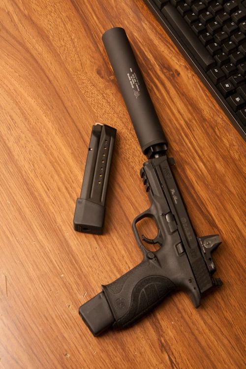 weaponslover:    M&P9 C.O.R.E. with suppressor   