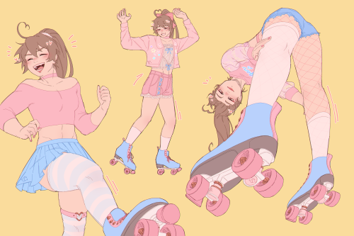 Ariana Griande On Roller Skates Slayyy