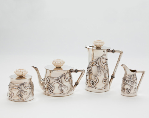design-is-fine:Philippe Wolfers, Tea and Coffee set, 1895. Silver and ivory. Brussels, Belgium. MAKK