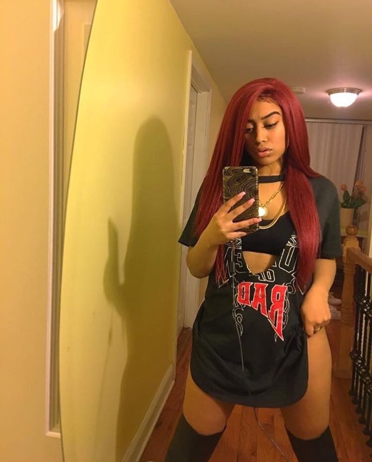 liferuining-soulsnatcher:  nuriatears:  Jessica rabbit type shit  She baeful af thoe