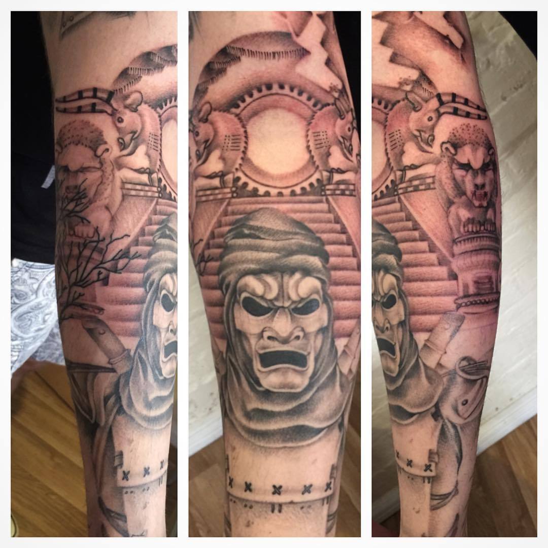 Bespoke Body Art — Now that's a background! Xerxes throne for Alex...