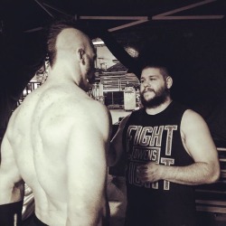 unstablexbalor:    wwe: It’s @wwesheamus and #KevinOwens strategize before the last main event of 2015! #SmackDown  