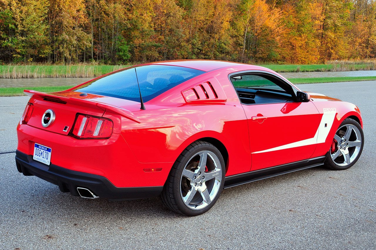 fuckyeahfordmustangs:  americanclassicmusclecars:  Muscle Cars…  Roush 5XR  Ford