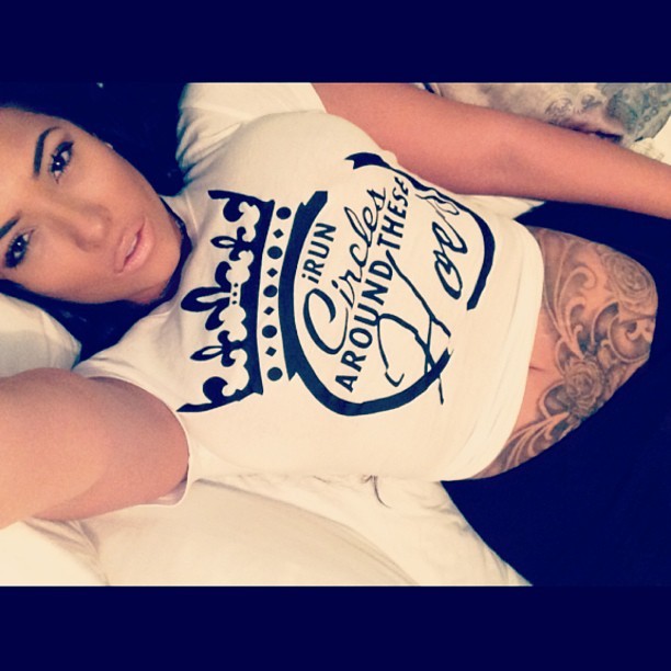 stephsdope:  Santi coolin’ 👑 #iRunCirclesAroundTheseHoes #youknow #KingShit