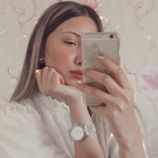 Bazen olmayacağını bile bile istiyorum.Sonrada oturup olmadığını teker teker