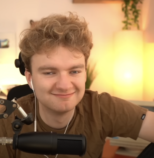 Smug Tom