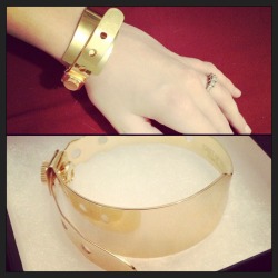 I Got A Gold Hospital Band From My Husband Because I&Amp;Rsquo;M A Mental Patient