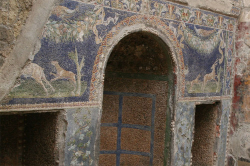 House of Neptunus and Amphititre, herculaneum