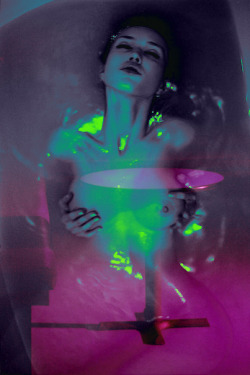 Follow http://onrepeattttt.tumblr.com/tagged/neon for regular doses of neon girls and follow me at Facebook: https://www.facebook.com/onrepeatstudio Want a neon image of yourself? Submit at http://onrepeattttt.tumblr.com/submit/