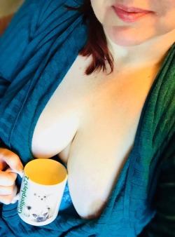 gingerplays72: sirvadermaul:   Finally a Saturday off so I have time for a little fun @sirvadermaul for #cupsandcoffeesaturday. Have a great weekend! 😉💋  Ginger🍒  @gingerplays72, woohoo! I’m a fan of fun 😎😘☕  Thank you to the sexy host