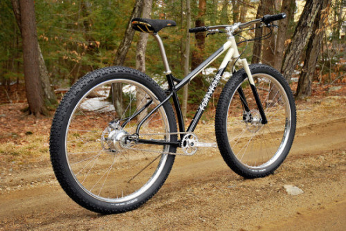 bikesandgirlsandmacsandstuff: (via Moderne Zeiten für Retro-Fatbikes: 44 Bikes 29 Rohloff Disc » MTB