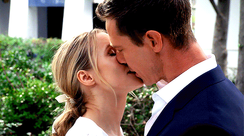 weloveweird:Logan & Veronica in season 4