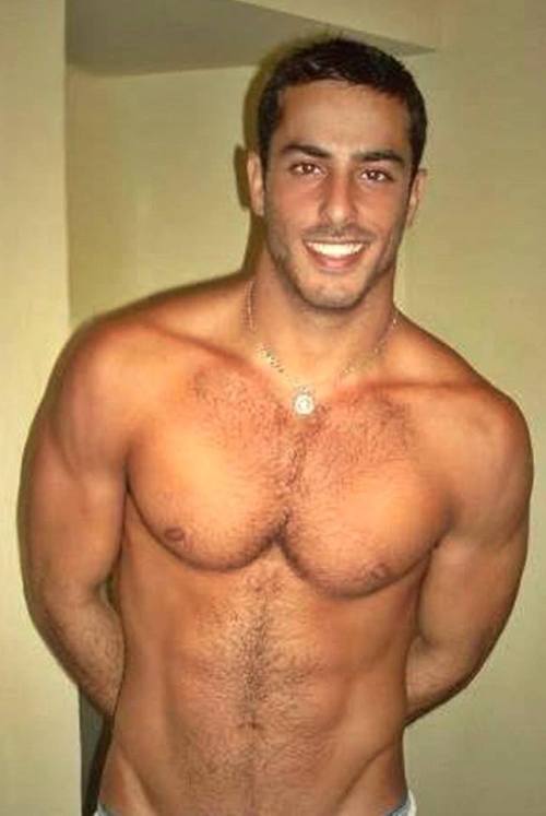 brentwalker092:  Perfect mix of smokin-hot and vulnerable :)