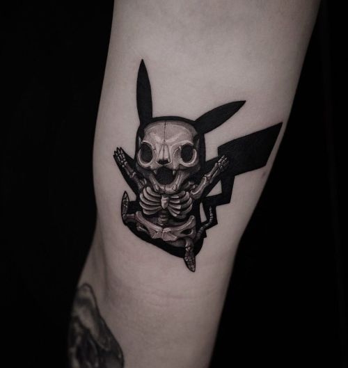 ig: gara_tattooer blackw;pokemon;skull