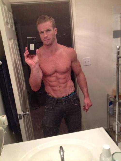 Porn Pics dudes-on-demand:  James Ellis 