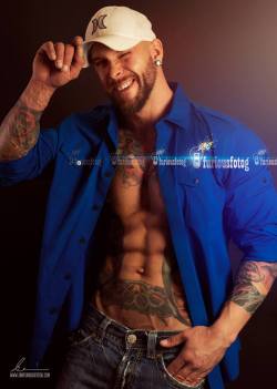 gettingbigger2:  Jacob Wilson   Photos: FuriousFotog