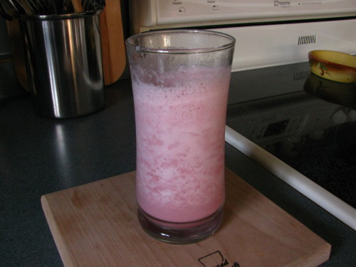 I made a strawberry milkshake earlierit wasn&rsquo;t that great tbh