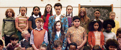 thestylesgifs: Harry Styles - Kiwi