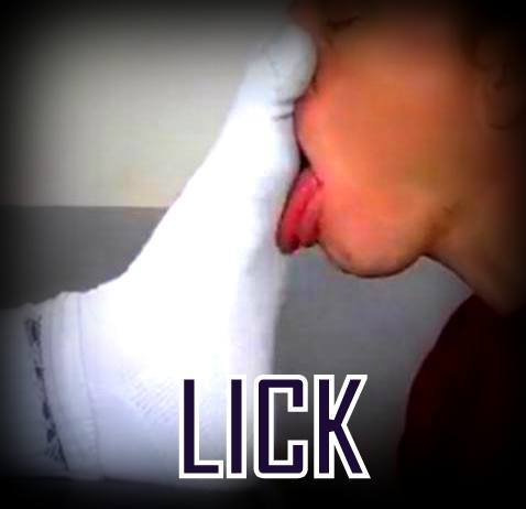 SOCKS EXHIBITIONIST