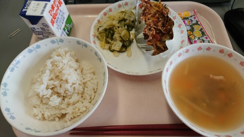 07.08.2020Second to last lunch. Can you see the massive difference between how my school serves rice