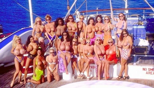 Porn thicksexyasswomen:  SCORE Boob Cruise photos