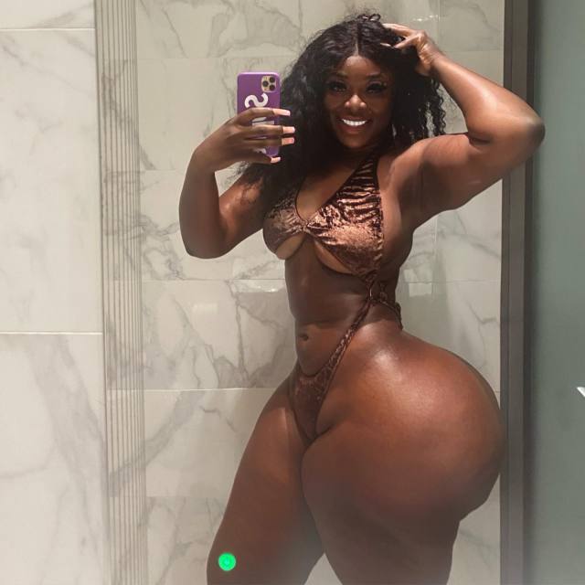 the-melanin-files: Beautiful and so sexy 