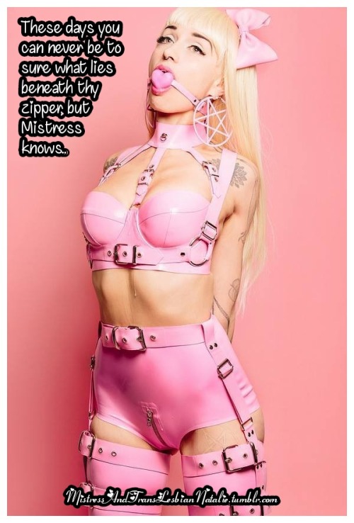 mistressandtranslesbiannatalie: Mistress says she likes me being unique..
