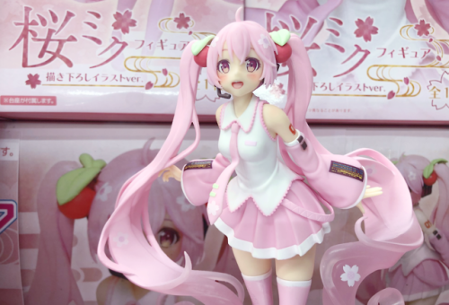 yurucamp:twitter.com/Taito_Namba/status/1100672727478747136