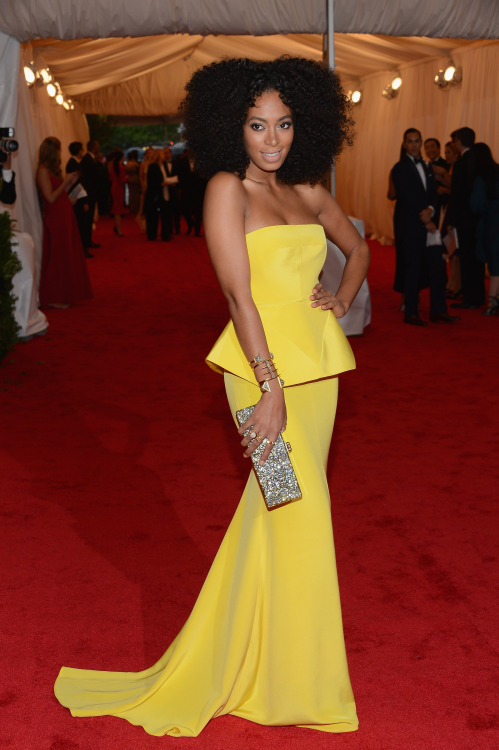 parvxo:solange in yellow is possibly one of my favorite things ever 