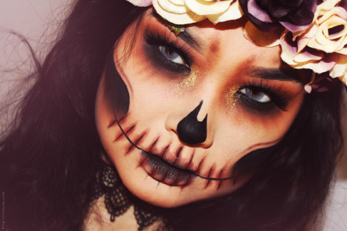 Smokey Skull Halloween Makeup Look ▷ LienJae.Com. 
