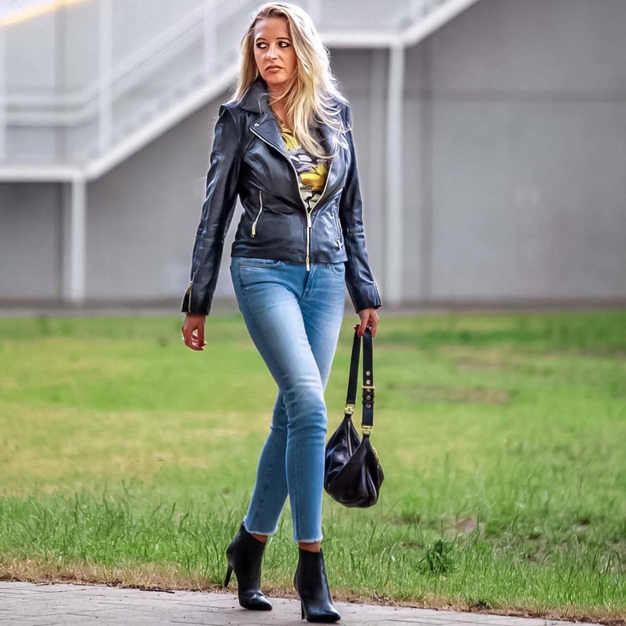 archiving-leather