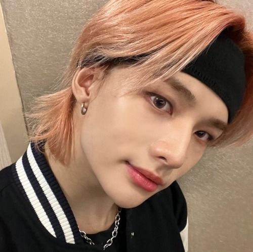 Hwang Hyunjin Icons.