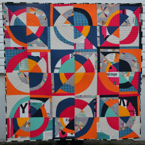 KAPOWski quilt - Finished! This week, I finally finished a quilt that I started way back in the fall