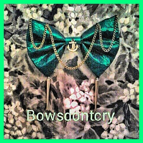 Sea bow. Available on www.facebook.com/bowsdontcry. #bowsdontcry #bows #bow #nœud #noeudpap #creatio