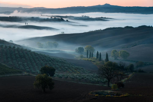 eccellenze-italiane:Tuscany: Daybreak at Val d'Orcia by HeikoGerlicher